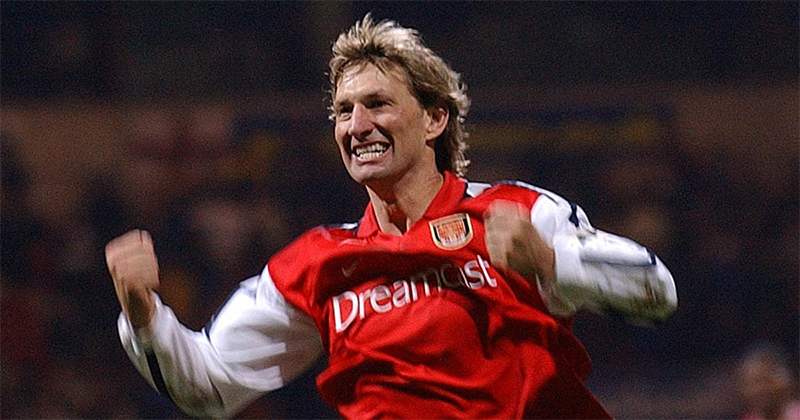 cac-cau-thu-arsenal-tony-adams